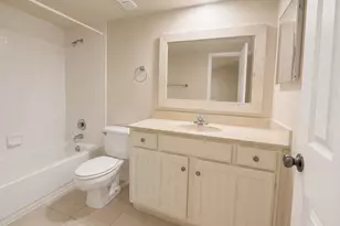 2110 Wilcrest Dr, Houston, TX 77042 - Photo 16