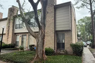 2110 Wilcrest Dr, Houston, TX 77042 - Photo 2
