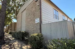 2110 Wilcrest Dr, Houston, TX 77042 - Photo 24