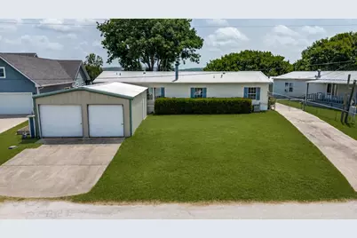 207 Vivian Road, Onalaska, TX 77360 - Photo 2