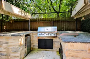7 Leisure Ln, The Woodlands, TX 77380 - Photo 14