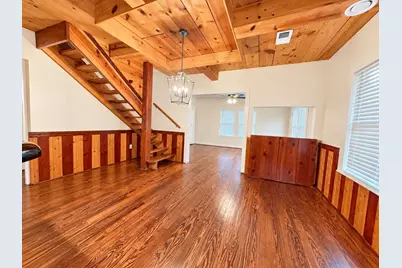 317 E Locust Street, Angleton, TX 77515 - Photo 6