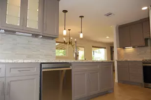5722 N Braeswood Blvd, Houston, TX 77096 - Photo 18