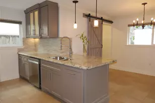 5722 N Braeswood Blvd, Houston, TX 77096 - Photo 16