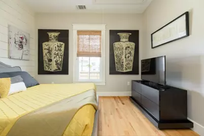 2612 Avenue M 1/2, Galveston, TX 77550 - Photo 6
