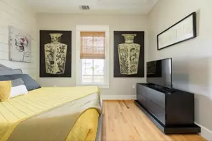 2612 Ave M 1/2, Galveston, TX 77550 - Photo 6