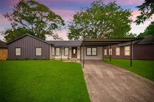 712 Mobile Dr, Pasadena, TX 77506 - Photo 1