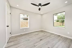 712 Mobile Dr, Pasadena, TX 77506 - Photo 32
