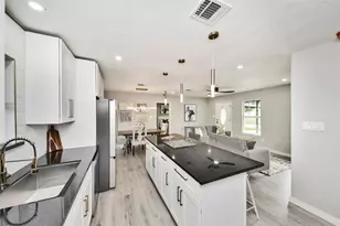 712 Mobile Dr, Pasadena, TX 77506 - Photo 14