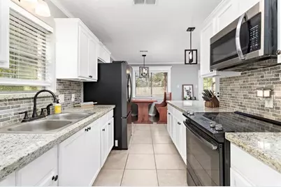 1845 King Arthur Court, Pinehurst, TX 77630 - Photo 14