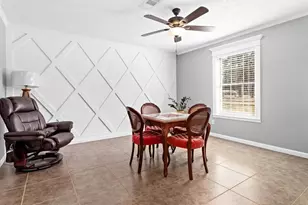 1845 King Arthur Ct, Pinehurst, TX 77630 - Photo 6