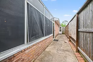 16807 David Glen Dr, Friendswood, TX 77546 - Photo 18