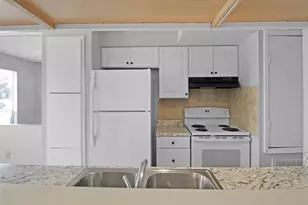 3919 Fairmont Pkwy, Pasadena, TX 77504 - Photo 6