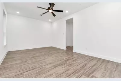 5616 Savyon Drive, Houston, TX 77091 - Photo 6