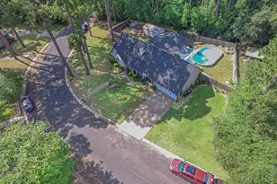 600 W Timberland Dr, Woodville, TX 75979 - Photo 2