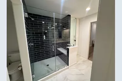 2601 S Broadway Street #9, La Porte, TX 77571 - Photo 16