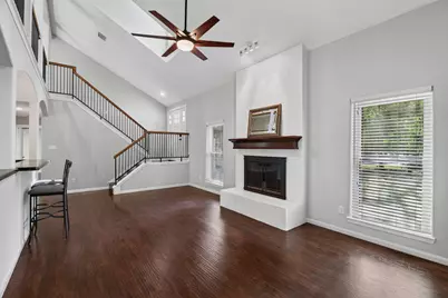 1 N Birchcane Court, The Woodlands, TX 77381 - Photo 10