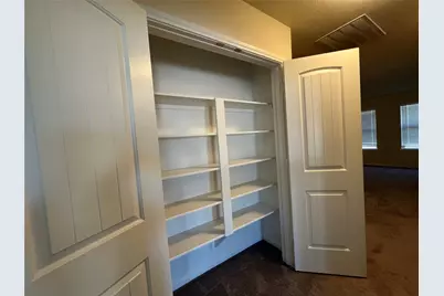 331 W Bend Drive, League City, TX 77573 - Photo 8