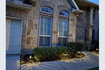 331 W Bend Drive, League City, TX 77573 - Photo 2