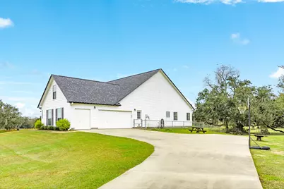 1132 Mill Road, Angleton, TX 77515 - Photo 8