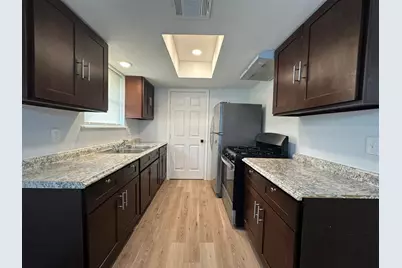 1559 Diplomat Way, Houston, TX 77088 - Photo 10