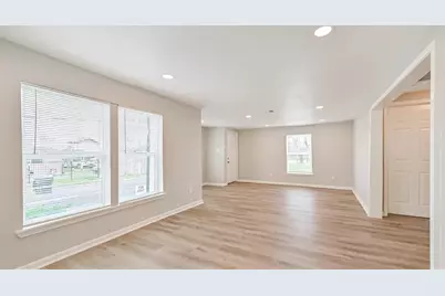 1428 E 36th Street, Houston, TX 77022 - Photo 4