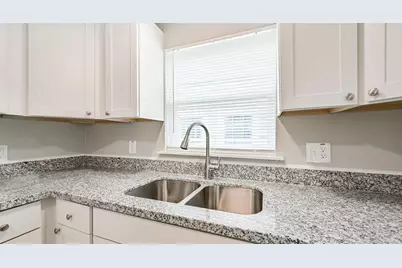 1428 E 36th Street, Houston, TX 77022 - Photo 6