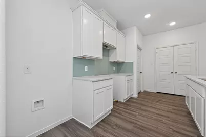 9750 Enclave Ridge Road, Willis, TX 77318 - Photo 20