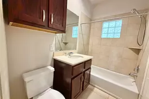 1910 Woodbury St, Houston, TX 77030 - Photo 8