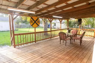 201 Carol St, West Orange, TX 77630 - Photo 24