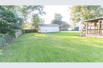 201 Carol Street, West Orange, TX 77630 - Photo 20