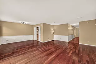 14359 Lost Meadow Ln, Houston, TX 77079 - Photo 8