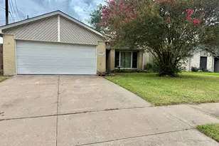 10107 Hollow Canyon Dr, Sugar Land, TX 77498 - Photo 2