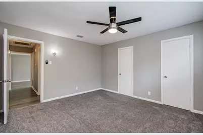 9410 Highmeadow Drive, Houston, TX 77063 - Photo 22