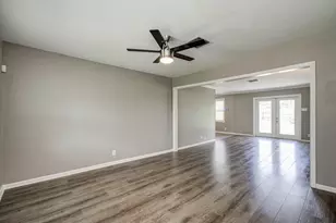 9410 Highmeadow Dr, Houston, TX 77063 - Photo 6