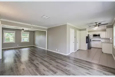 9410 Highmeadow Drive, Houston, TX 77063 - Photo 12