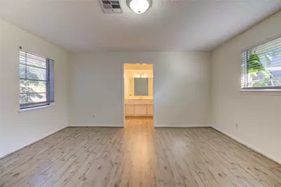 5810 Boyce Springs Drive, Houston, TX 77066 - Photo 30