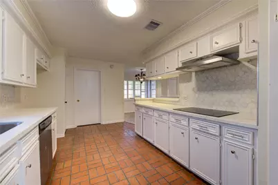 5810 Boyce Springs Drive, Houston, TX 77066 - Photo 4