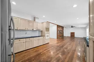 555 WilderCrest Ln, Brenham, TX 77833 - Photo 4