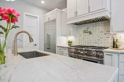 4532 Mimosa Drive, Bellaire, TX 77401 - Photo 16