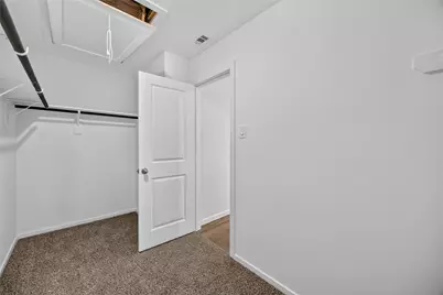 5206 Greengrass Willow Way, Houston, TX 77048 - Photo 10