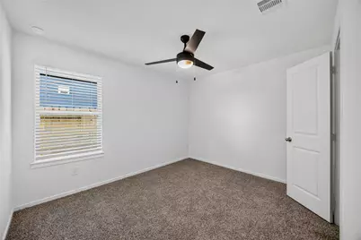 5206 Greengrass Willow Way, Houston, TX 77048 - Photo 12