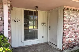 5607 Viking Dr, Houston, TX 77092 - Photo 2