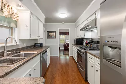 5007 Creekbend Drive, Houston, TX 77035 - Photo 8