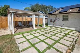 3320 Churchill St, Pearland, TX 77581 - Photo 6