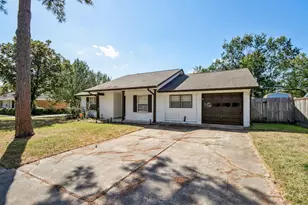 3320 Churchill St, Pearland, TX 77581 - Photo 2