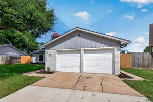 15823 Kueben Ln, Houston, TX 77489 - Photo 4