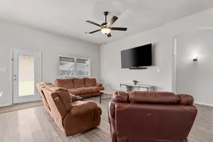 1015 Walnut Branch Ln, Tomball, TX 77375 - Photo 12