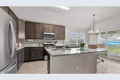 1015 Walnut Branch Lane, Tomball, TX 77375 - Photo 8