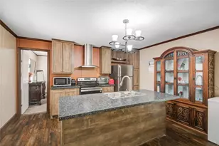 12903 Green Valley Dr, Rosharon, TX 77583 - Photo 10